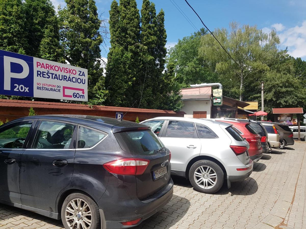 Apartman Centrum V Sukromi Restauracia U Jakuba Martin Exterior foto