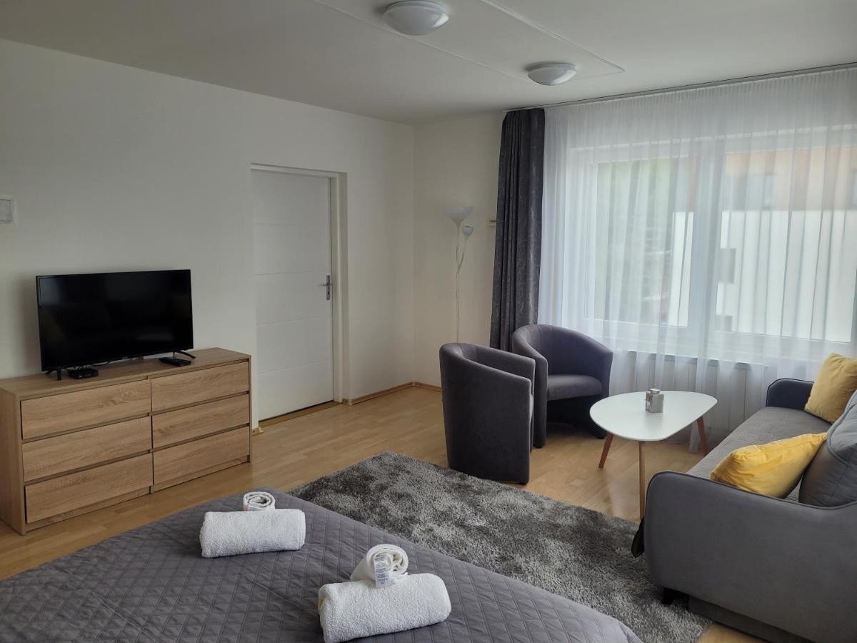 Apartman Centrum V Sukromi Restauracia U Jakuba Martin Exterior foto